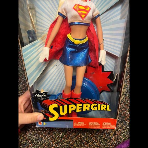 2003 MATTEL BARBIE as SUPERGIRL - Picture 3 of 10